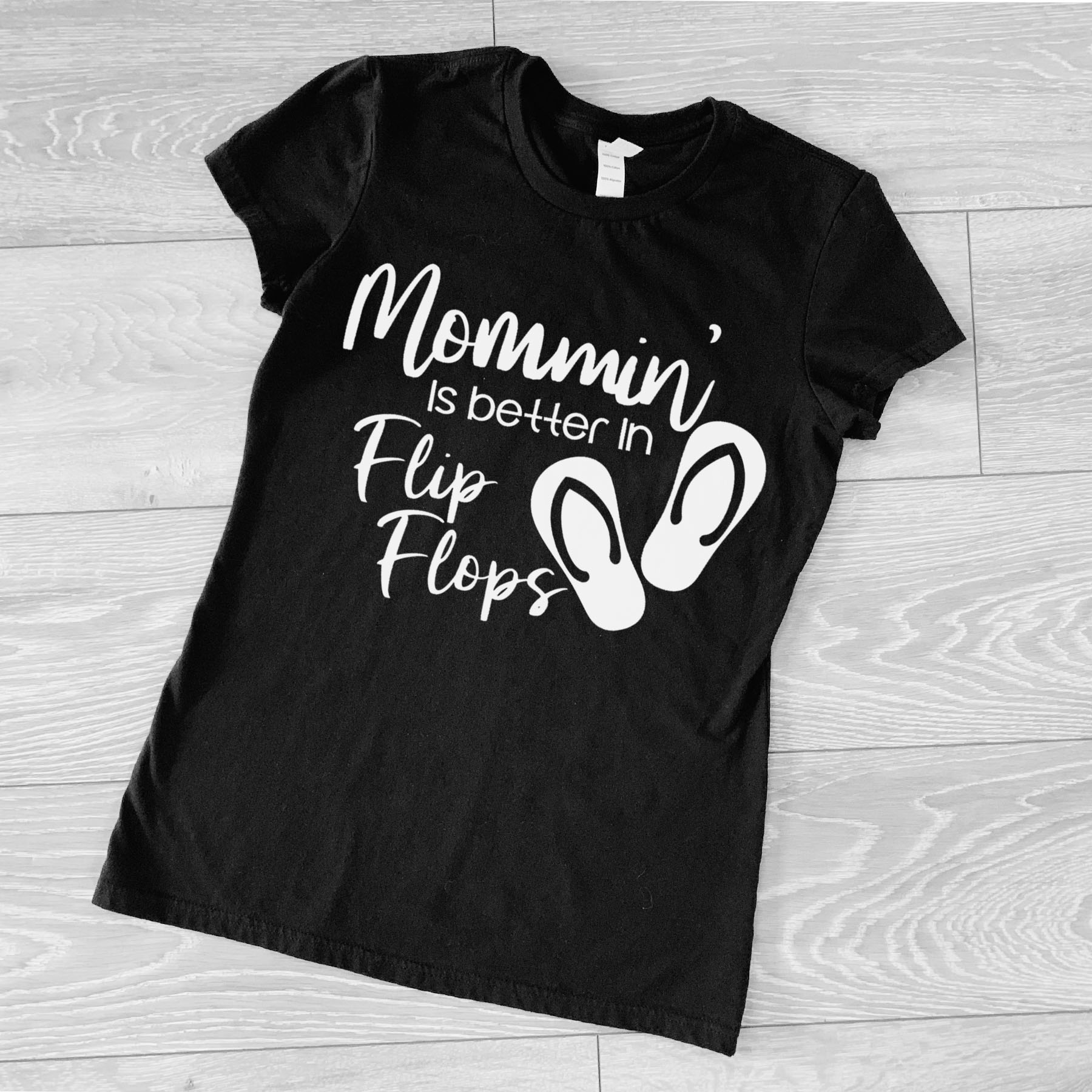 Mommin' in Flip Flops Crew Neck - Image 3